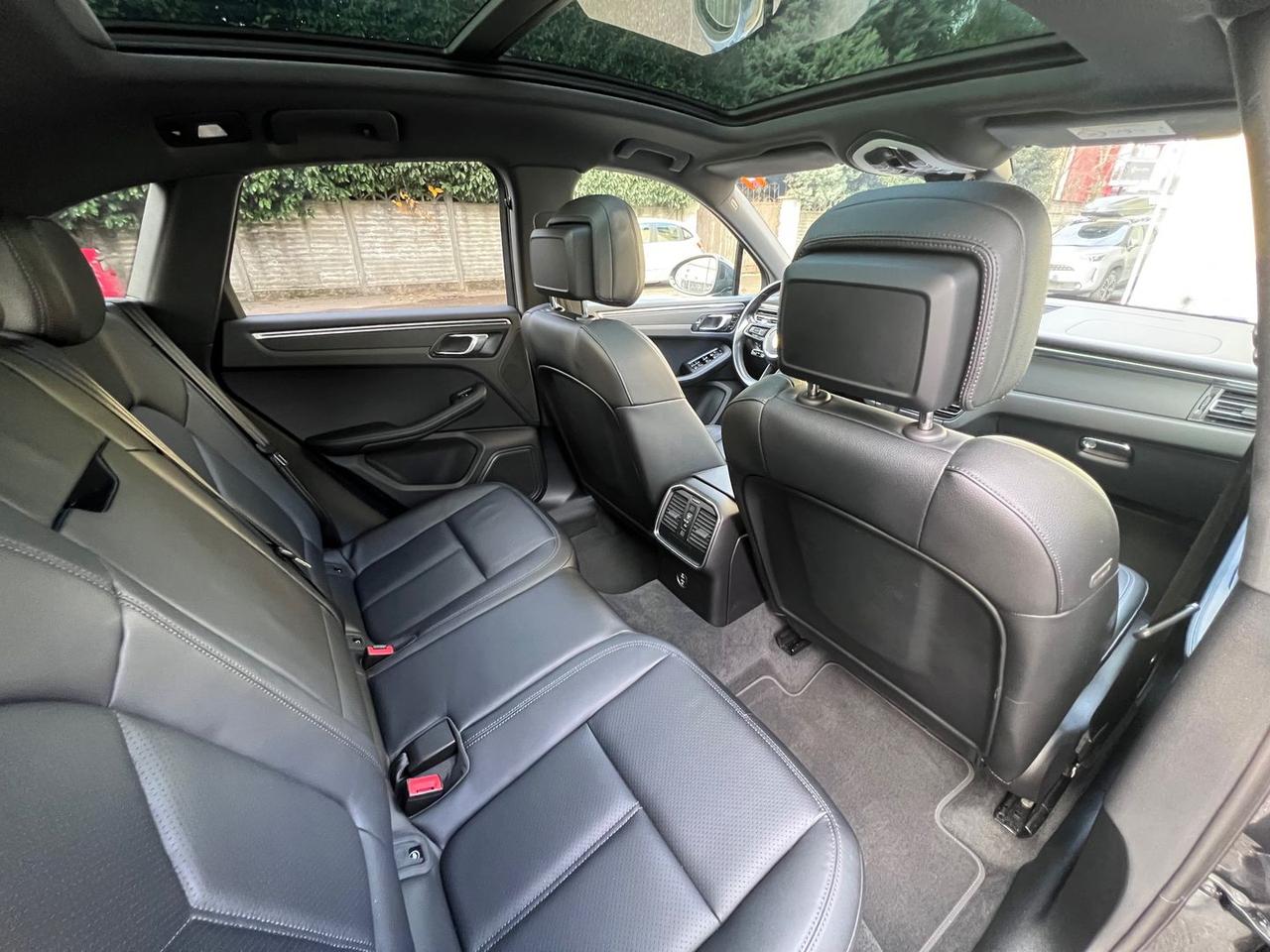 Porsche Macan 2.0 S #8216