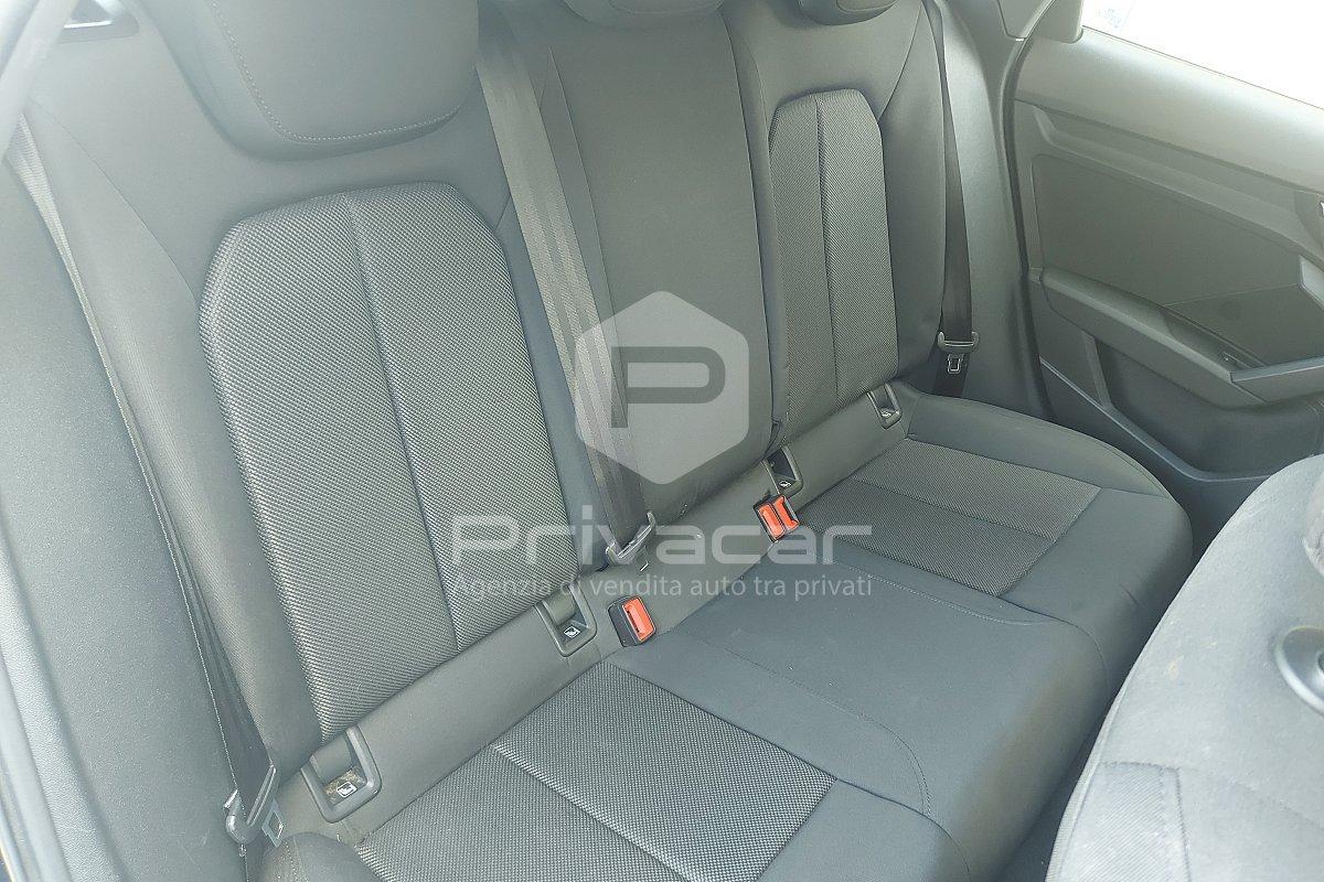 AUDI A3 SPB 30 g-tron S tronic Business
