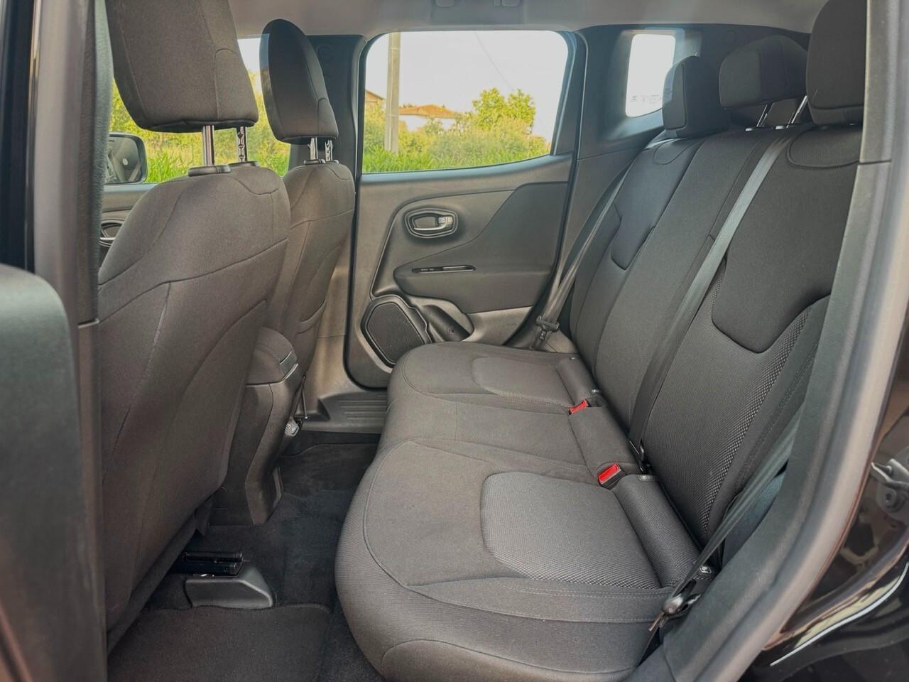 Jeep Renegade 1.6 Mjt TOTAL BLACK soli 72000 KM da 180mese