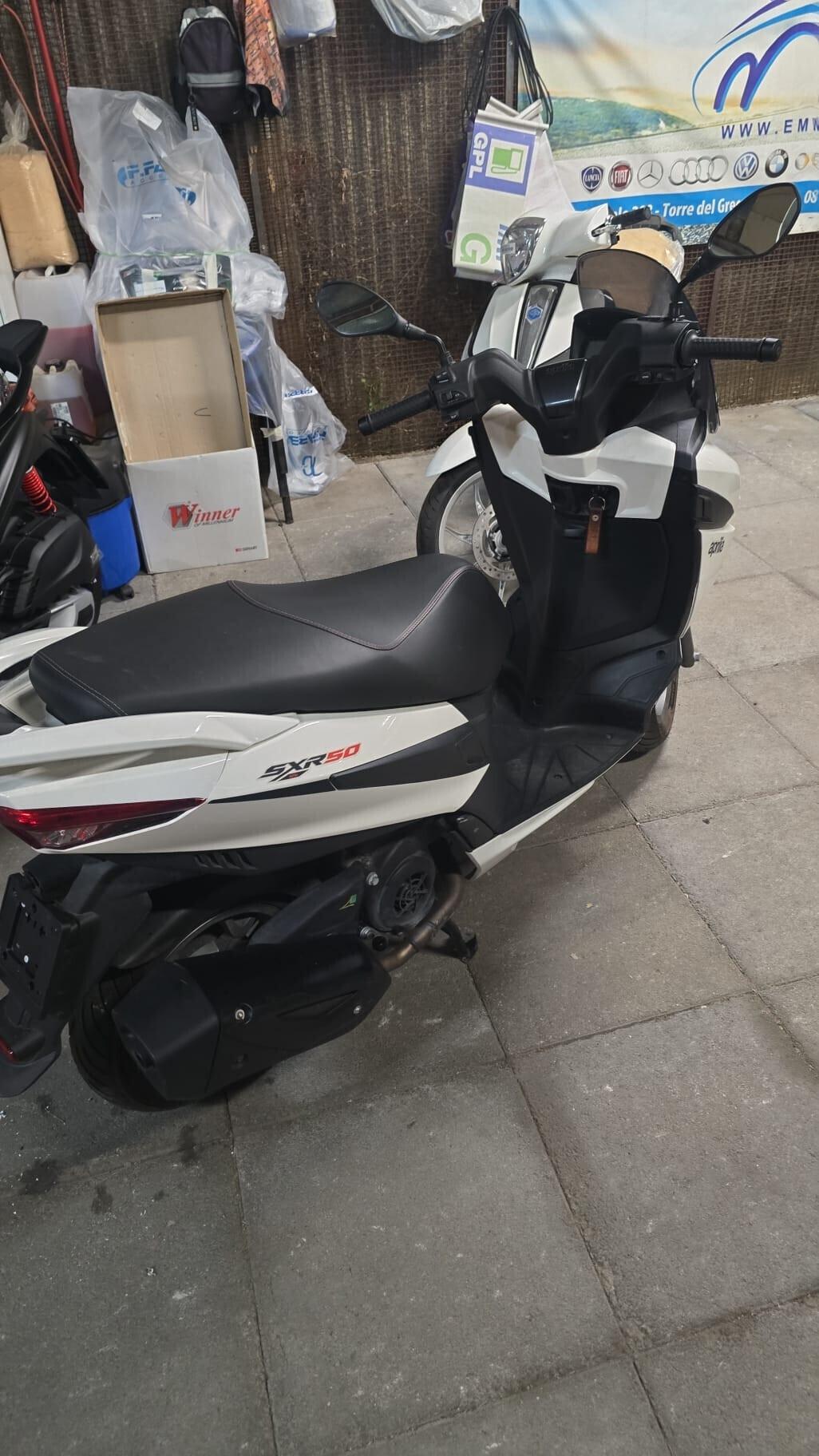 APRILIA SXR 50 DEL 2022 USATO