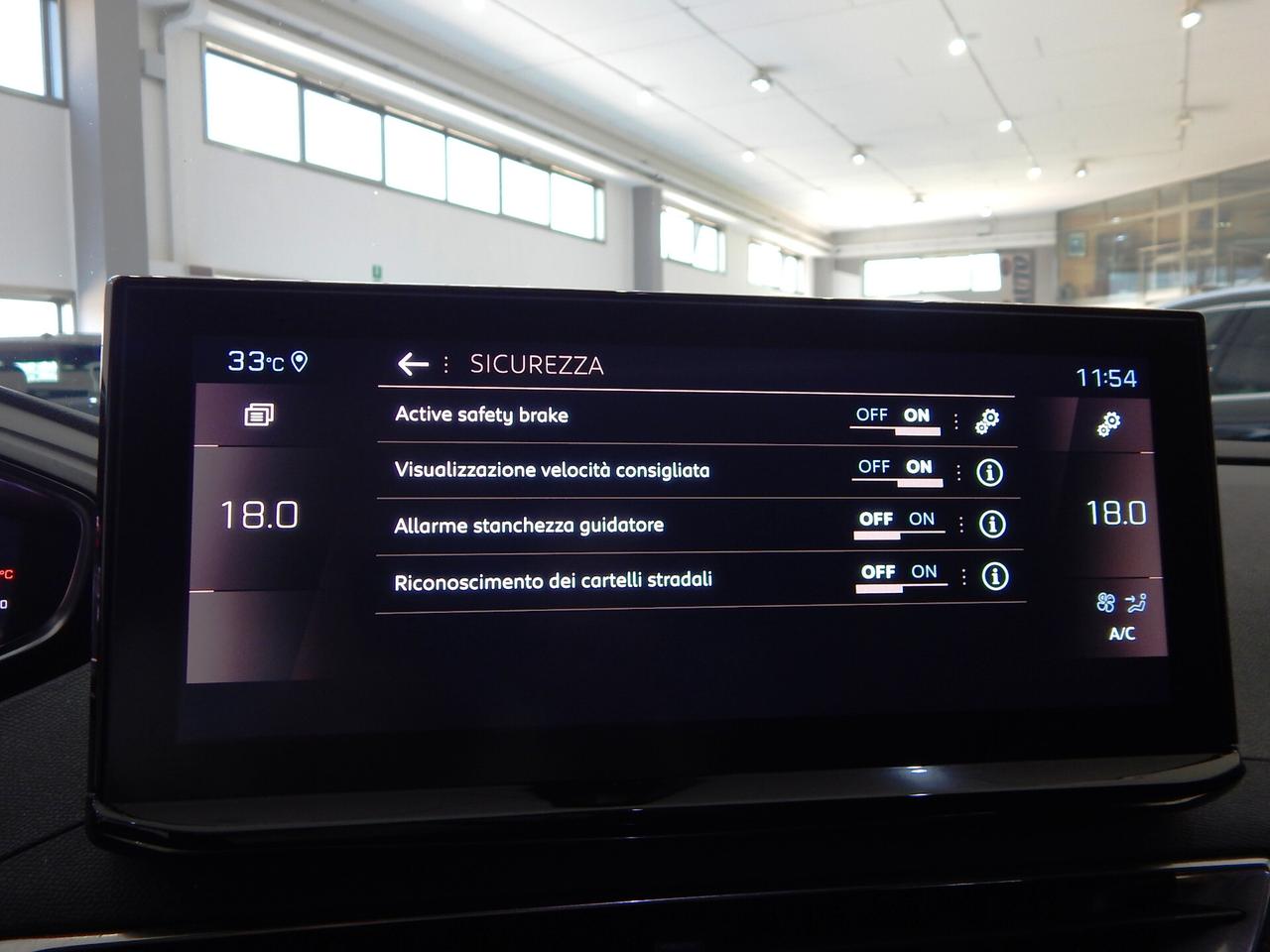 Peugeot 3008 1.5 bluehdi GT Pack EAT8 TETTO-NAVI-PELLE-LED-PARK