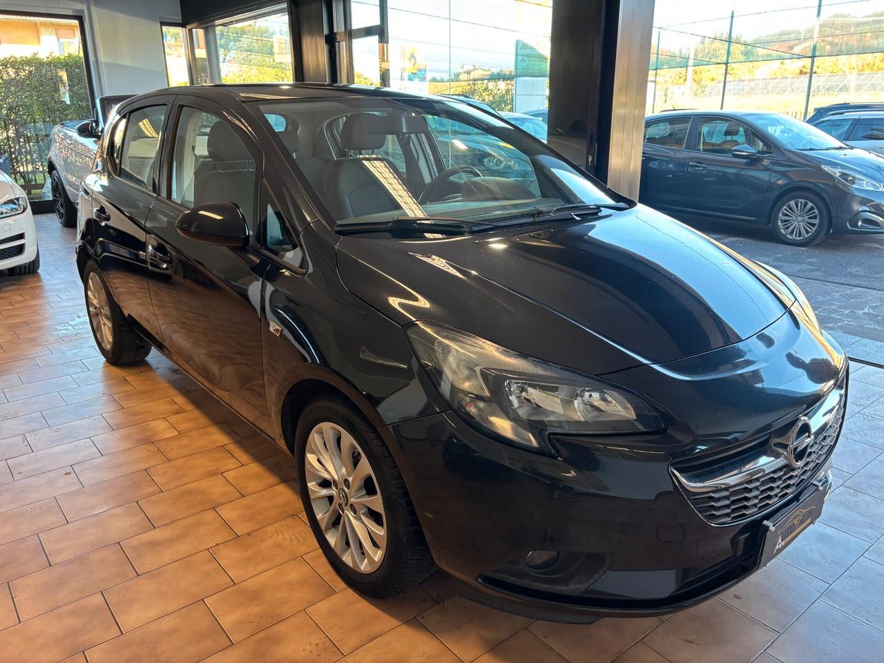 Opel Corsa 5p 1.4 b-Color Gpl 90cv
