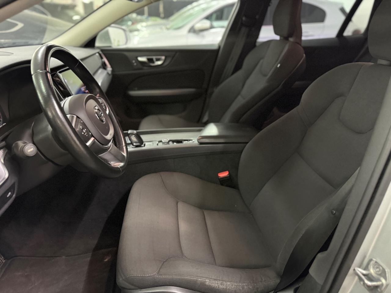 VOLVO V60 2021 B4 Geartronic
