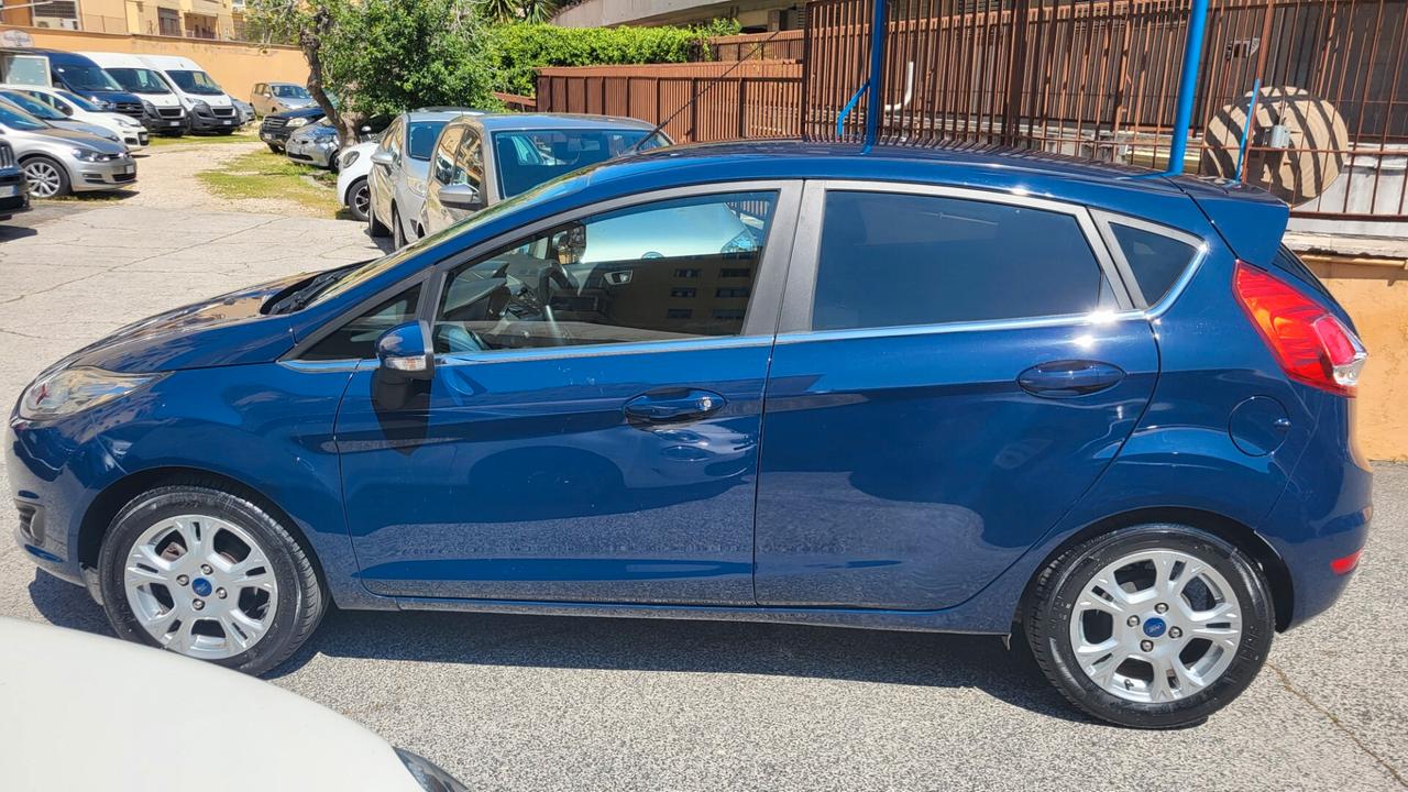 Ford Fiesta 1.0 80CV 5 porte Titanium