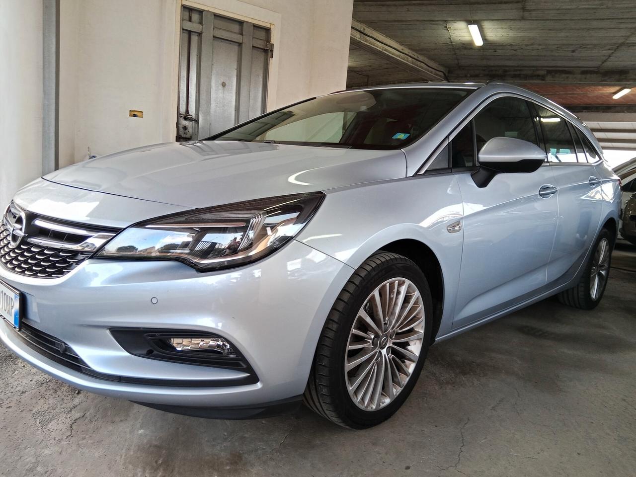 Opel Astra 1.6 CDTI EcoFLEX S&S Sports Tourer Cosmo