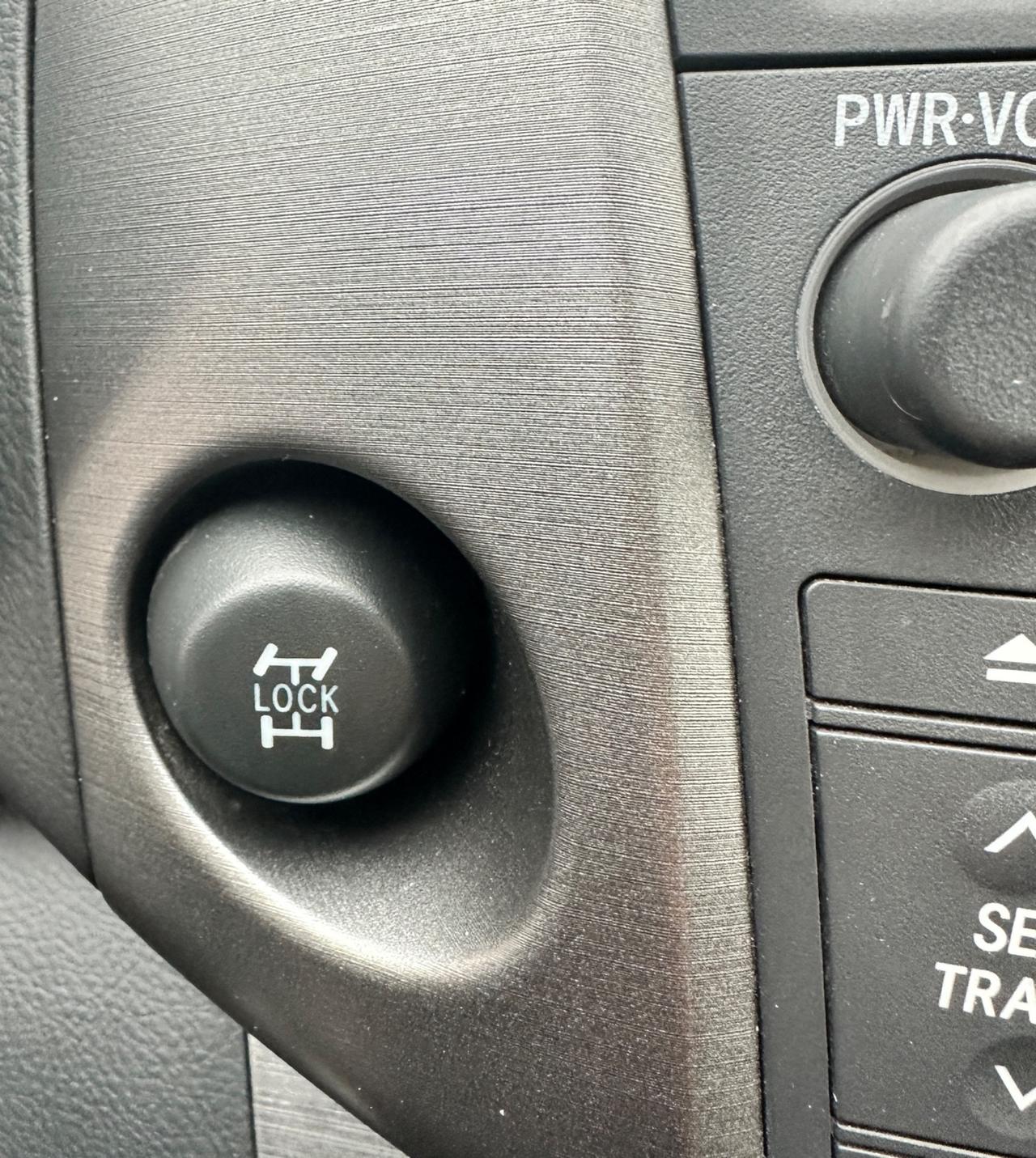 Toyota RAV 4 2.2 D-4D 150 CV DPF Exclusive