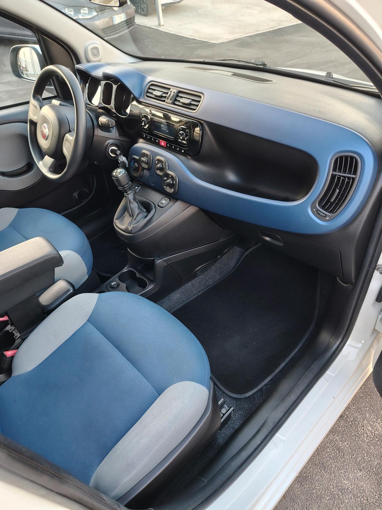 Fiat Panda 0.9 TwinAir Turbo Natural Power Lounge