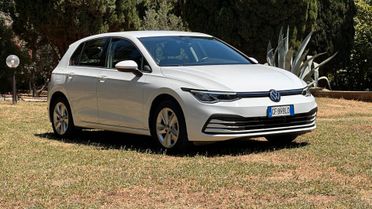 Volkswagen Golf 1.5 TGI Style 2021 PERFETTA NEOPATENT leggi testo