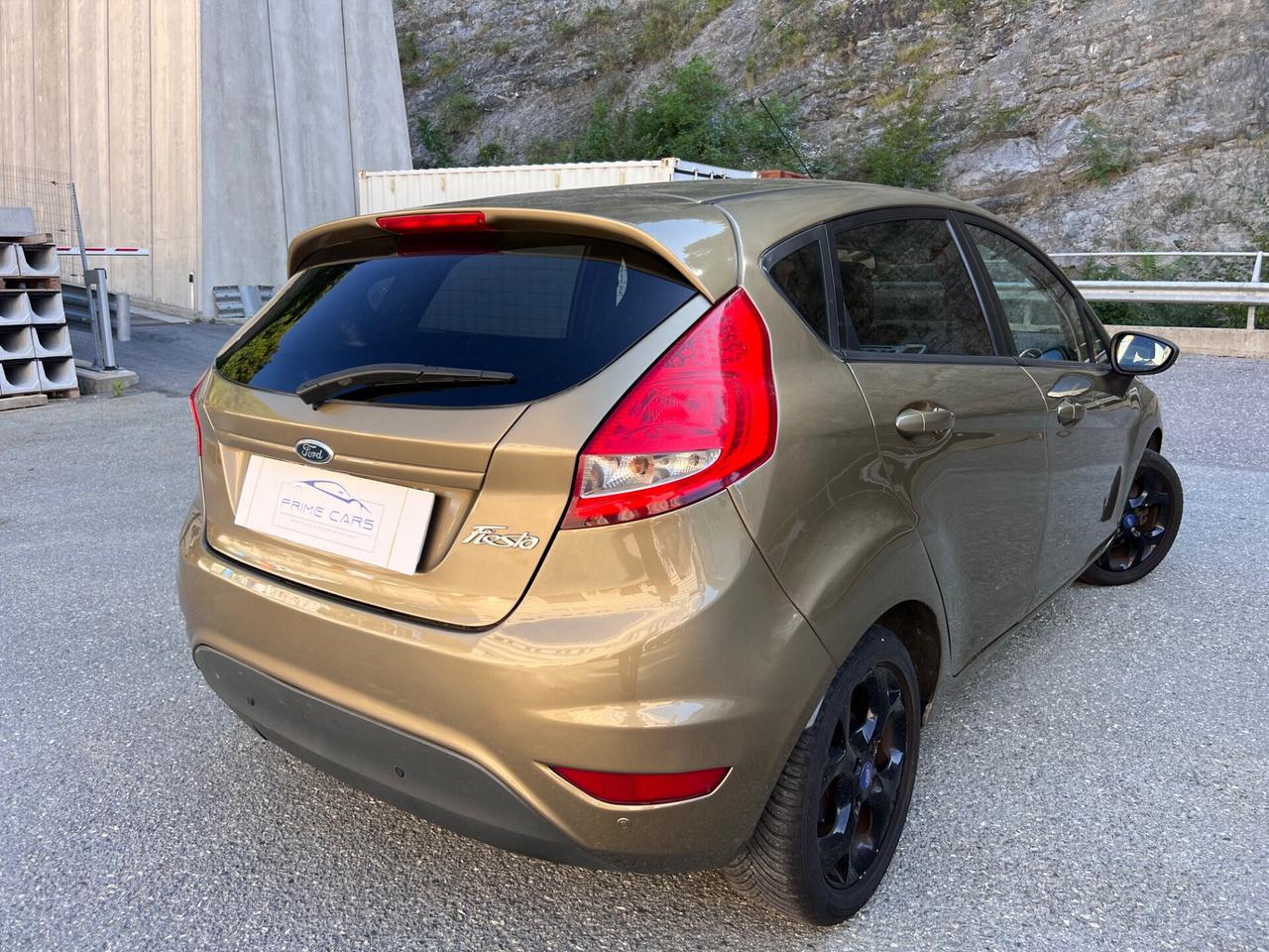 Ford Fiesta 1.4 TDCi 70CV 5 porte Titanium