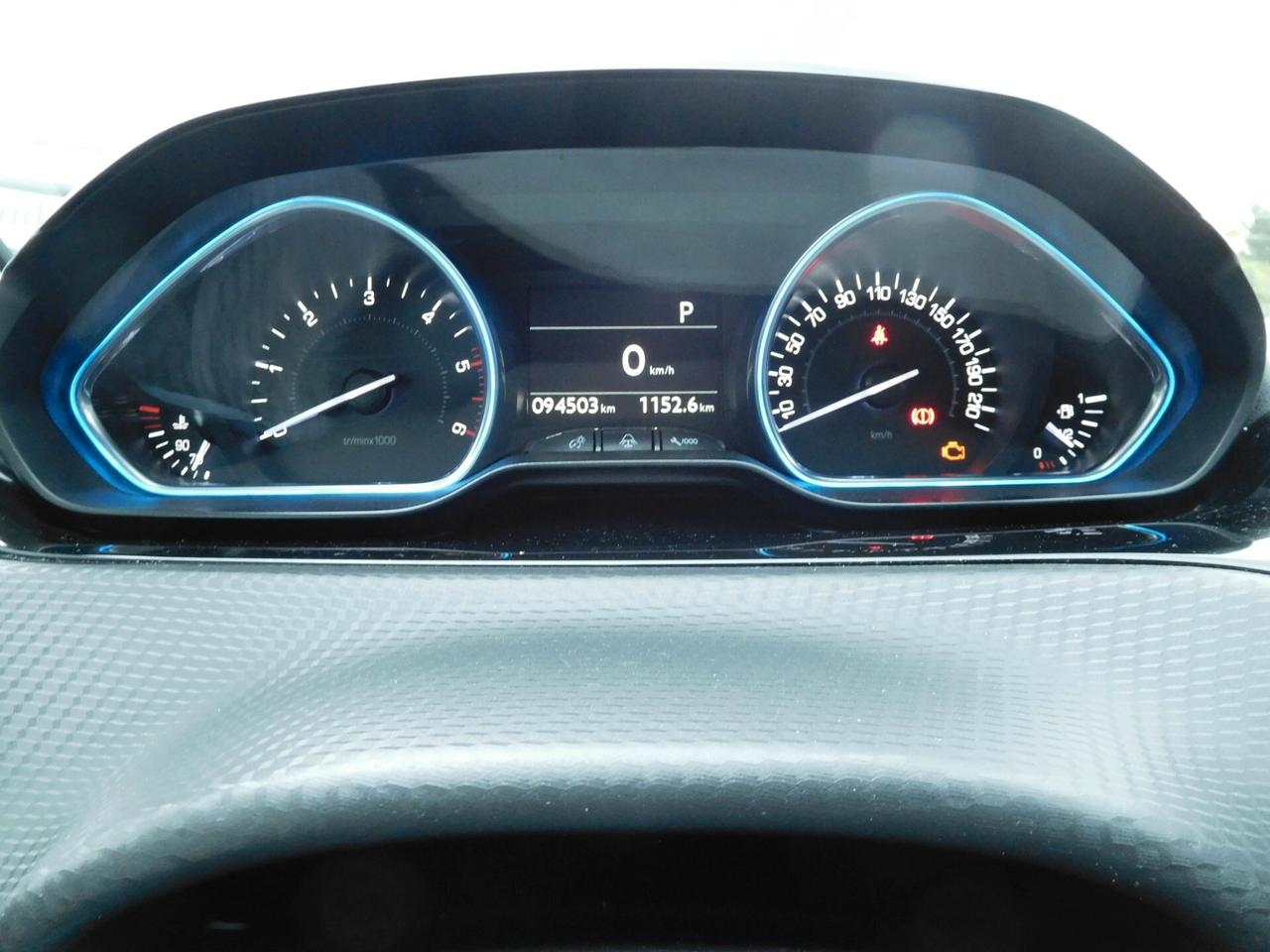 Peugeot 2008 BlueHDi 120 EAT6 S&S Allure