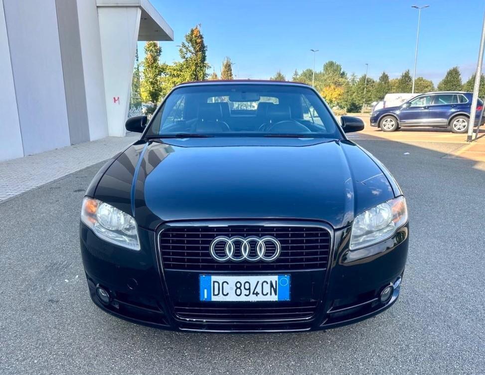 Audi A4 Cabriolet 2.5 V6 TDI cat