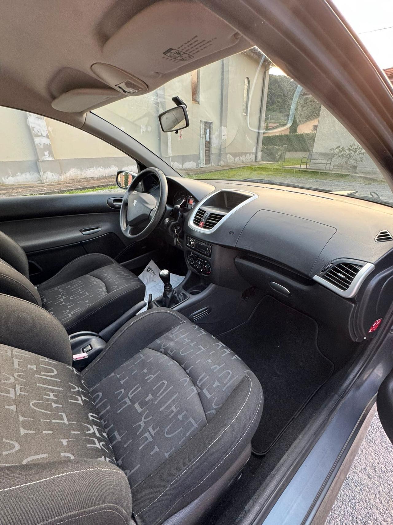 Peugeot 206 + 1.1 Gpl Tutti i Lavori fatti : Distribuzione, bracci ecc Garantita e Finanziabile