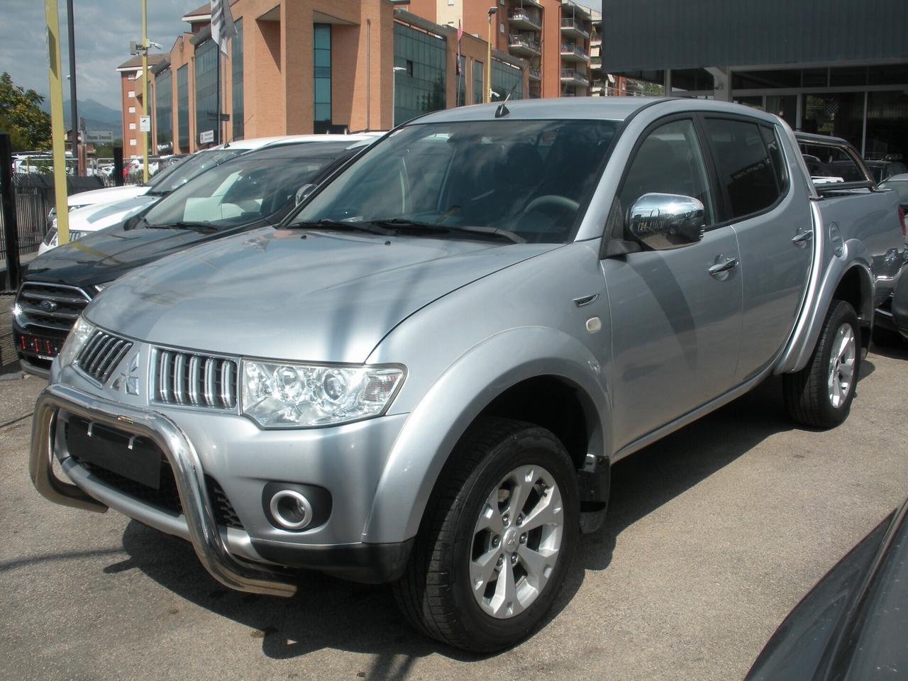 Mitsubishi L200 2.5 DI-D/178CV Double Cab Intense plus