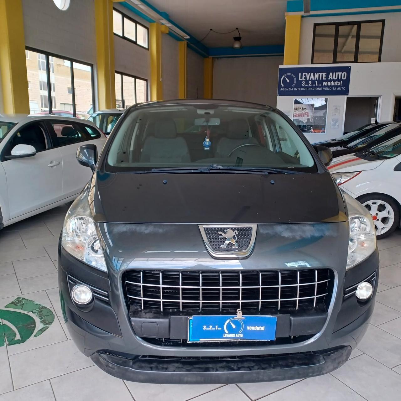 SPAZIOSA IDEALE PER FAMIGLIE 3008 1.6 HDI