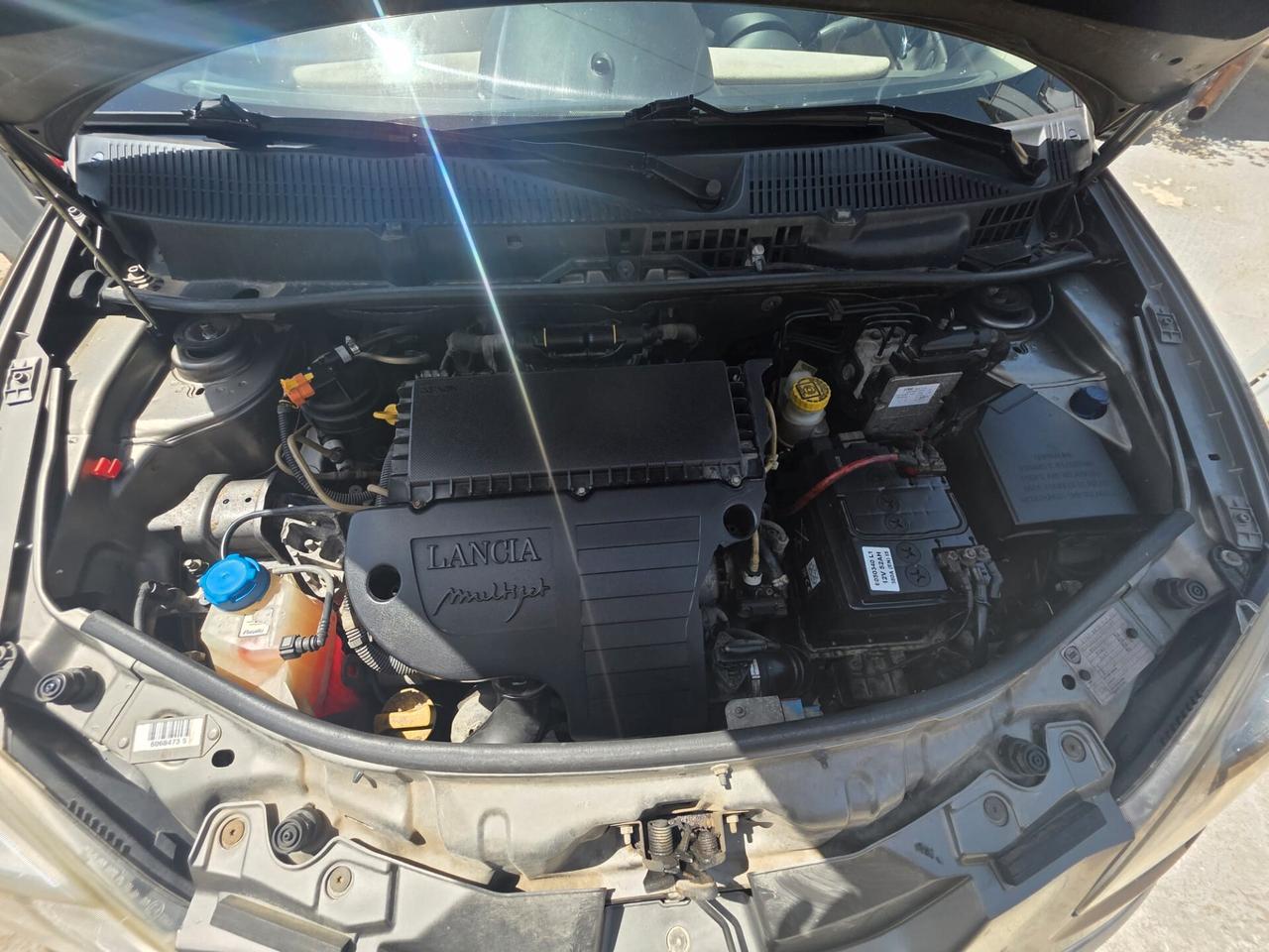 Lancia Ypsilon 1.3 Multijet 16V Argento