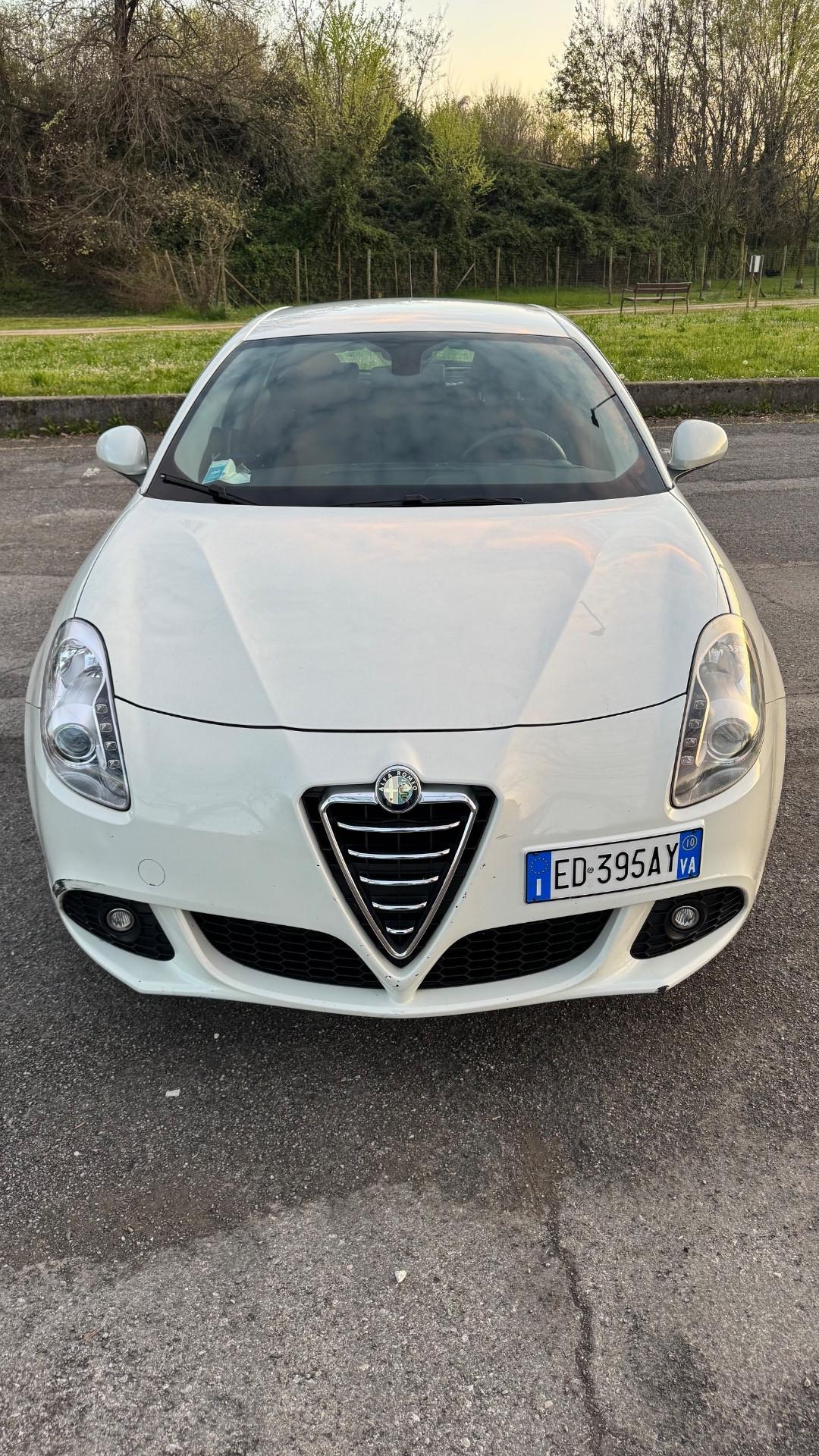 Alfa Romeo Giulietta 1.6 JTDm-2 Distinctive