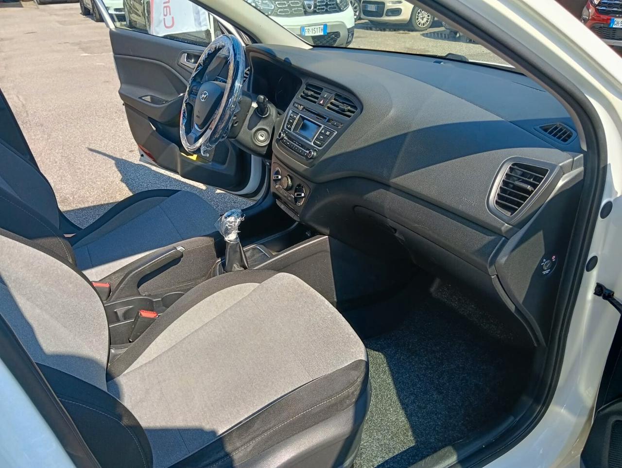 Hyundai i20 1.2 84 CV 5 porte Comfort