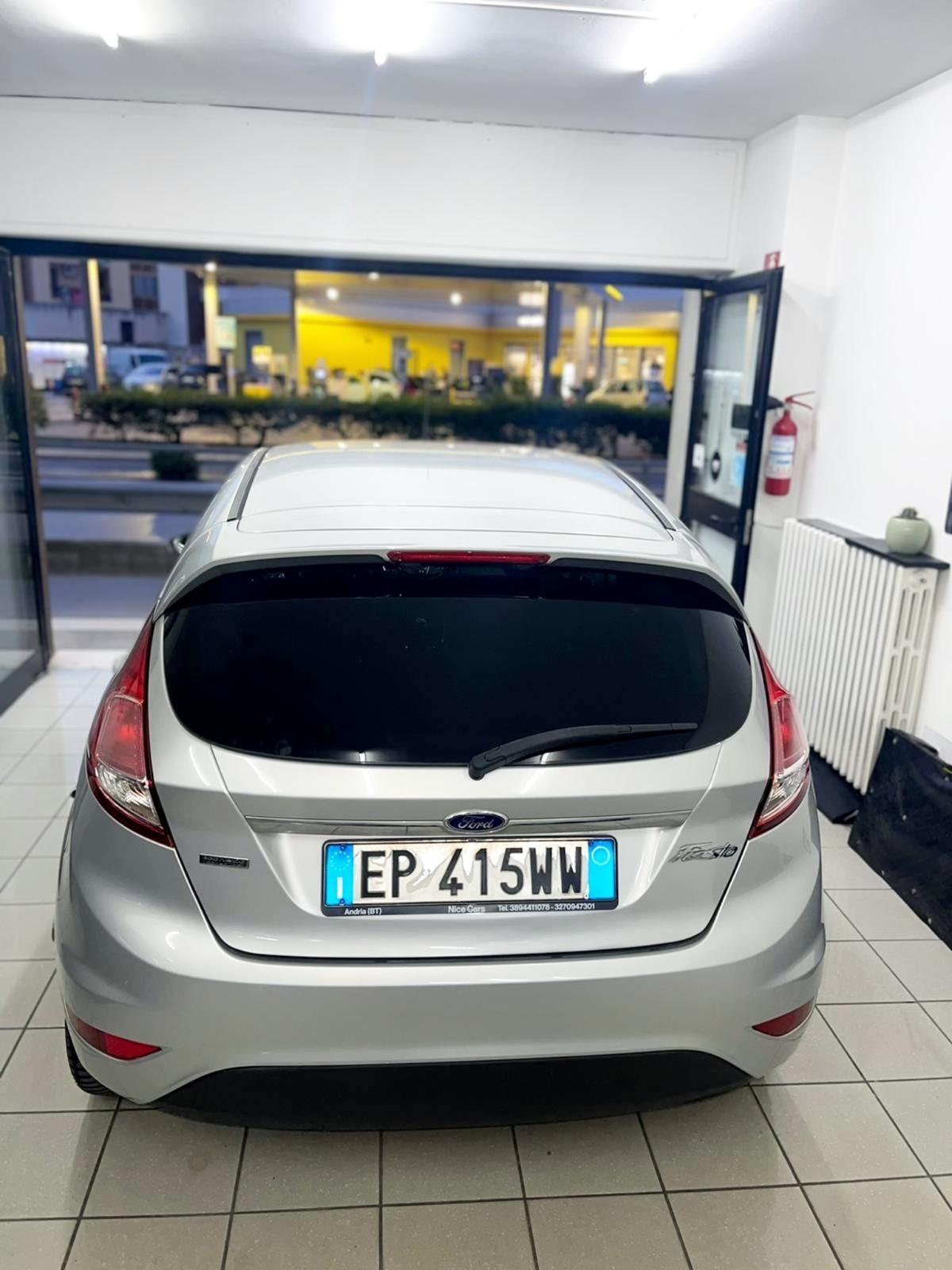 Ford Fiesta 1.5 TDCi 75CV 5 porte Titanium