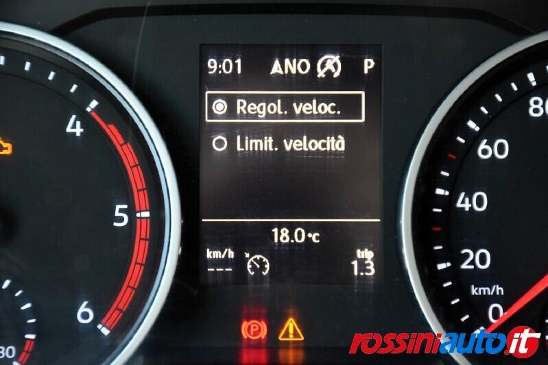 VOLKSWAGEN CRAFTER 50/35 2.0 BITDI 177CV DSG L4 FURGONE CON CENTINA
