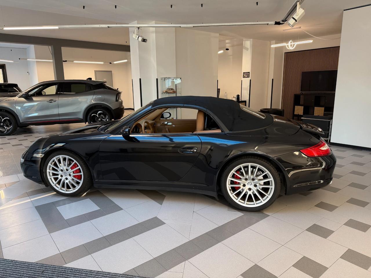 Porsche 911 Carrera 4S Cabriolet