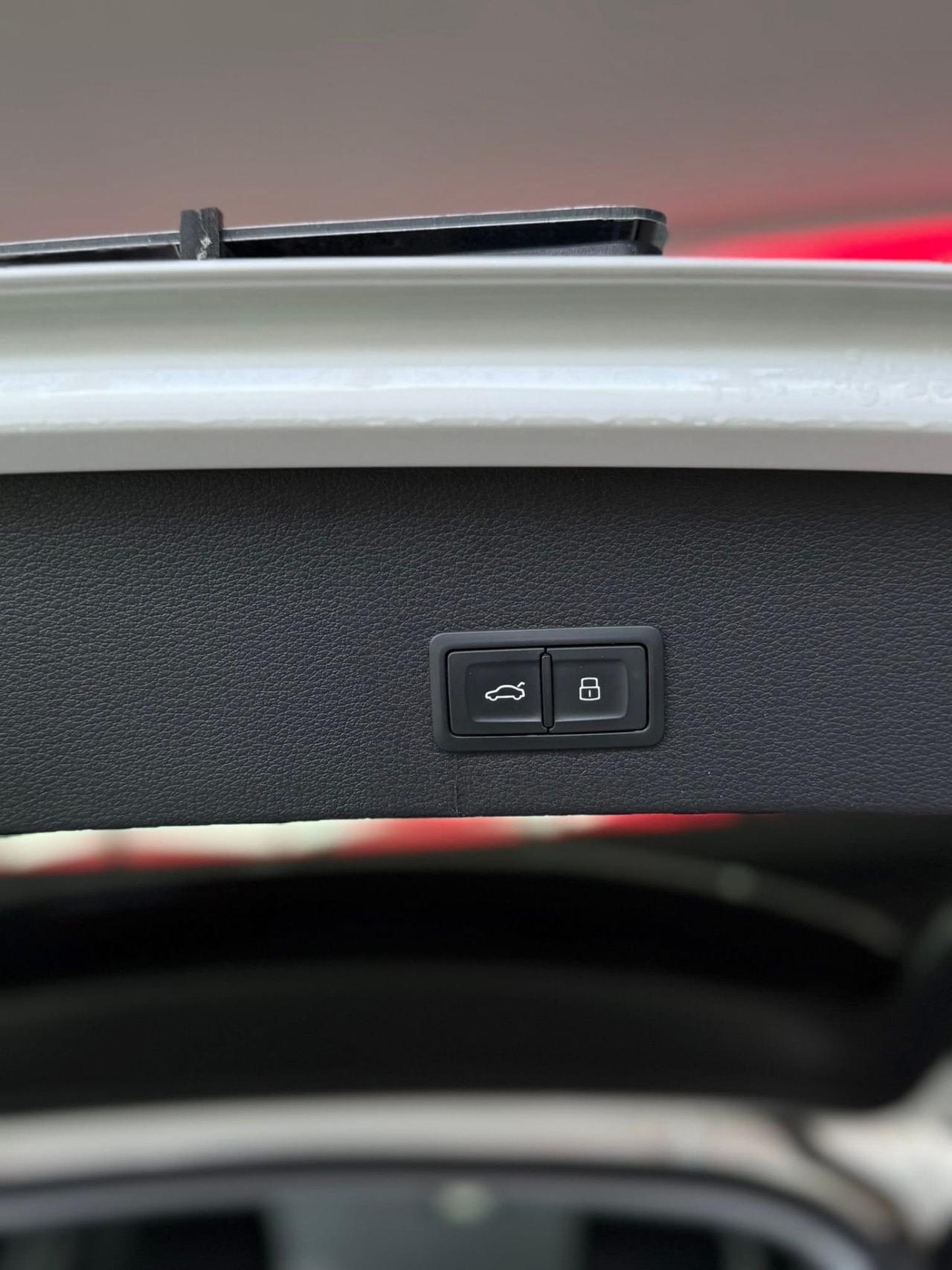 Audi Q2 35 TDI S tronic 150 cv Identity Black 2019