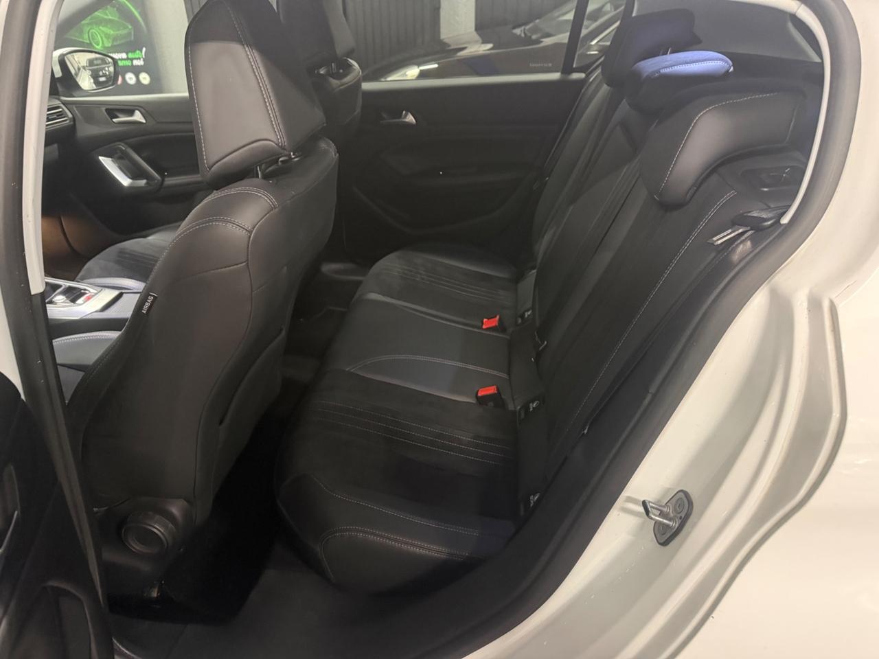 Peugeot 308 BlueHDi 120 S&S Allure