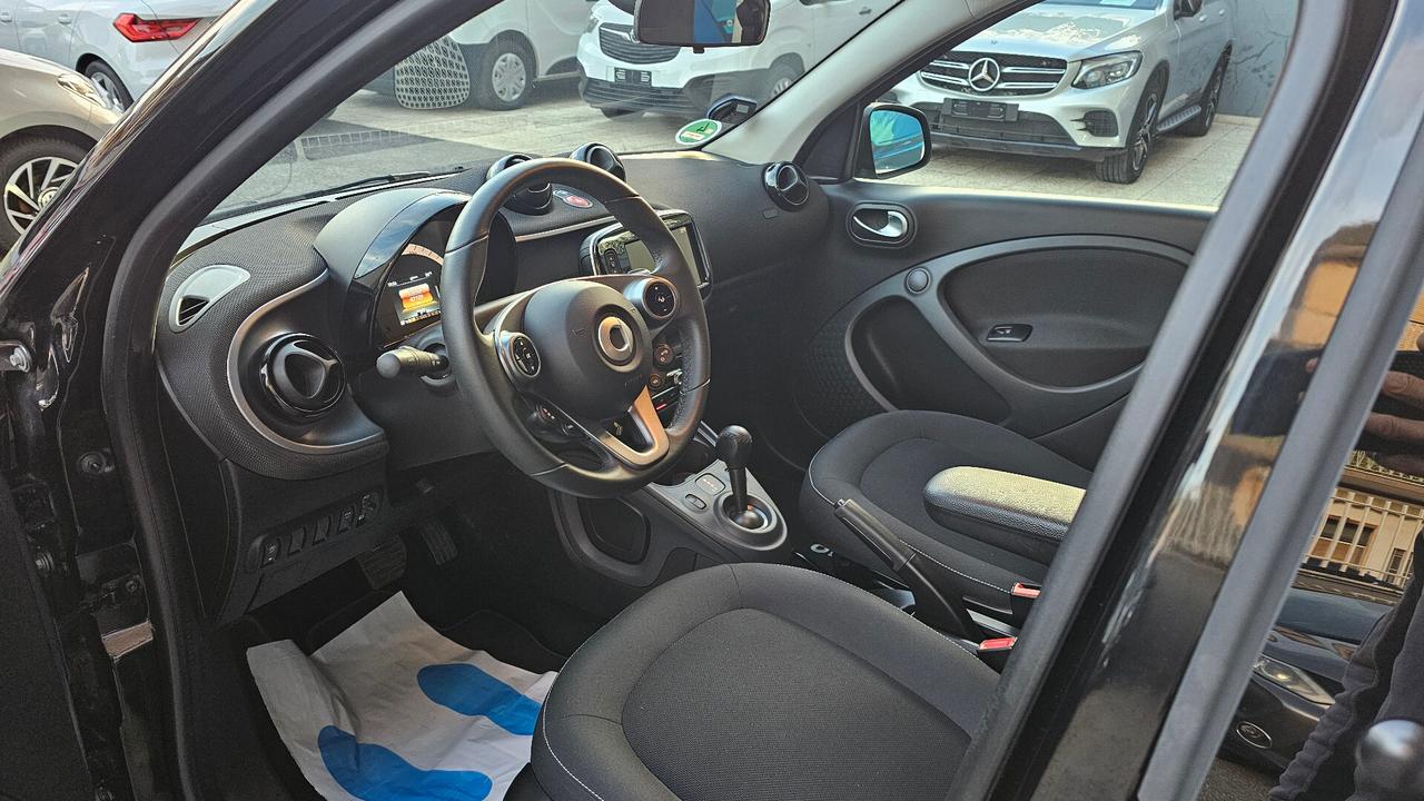 Smart ForFour 90 0.9 Turbo twinamic Passion UNIPRO NAV ANDROID TAGL CERTIF LED