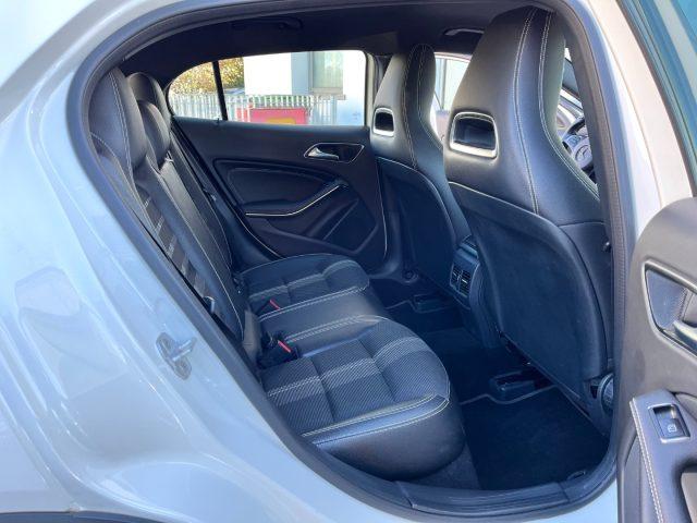 MERCEDES-BENZ GLA 180 d Automatic Sport