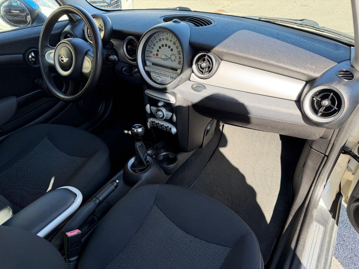 MINI - Mini - 1.4 16V One