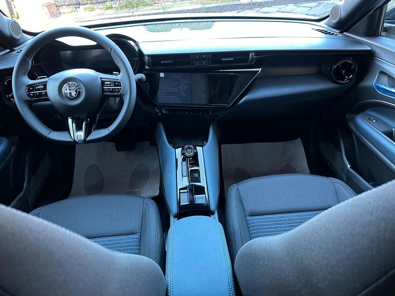 Alfa Romeo JUNIOR 1.2 145CV Hybrid eDCT6