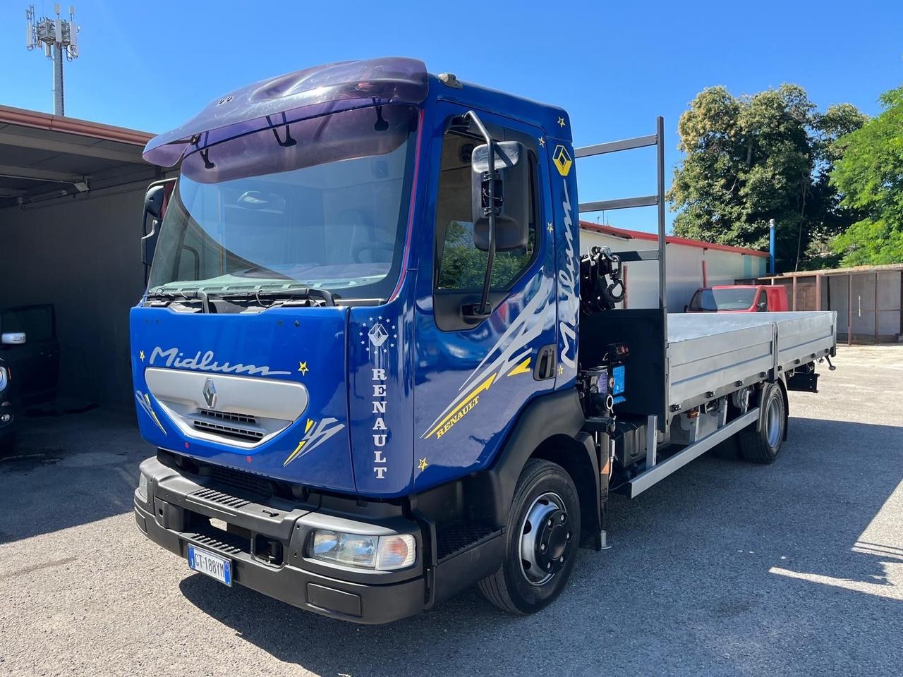 Renault midlum 100/220-6.2/214 cv-cass. Con gru -2003