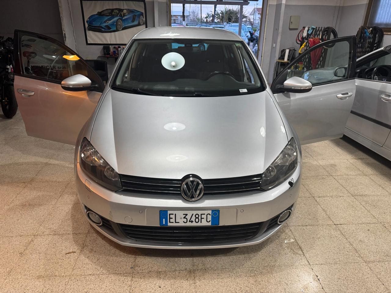 Volkswagen Golf Business 1.6 TDI 105 cv. Highline OK NEOPATENTATI