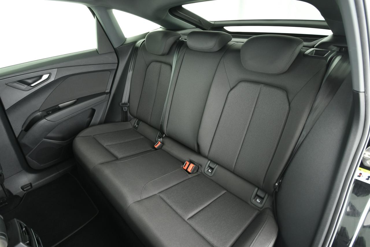AUDI Q4 Sportback e-tron 40 CAMERA+ACC+APP CONNECT