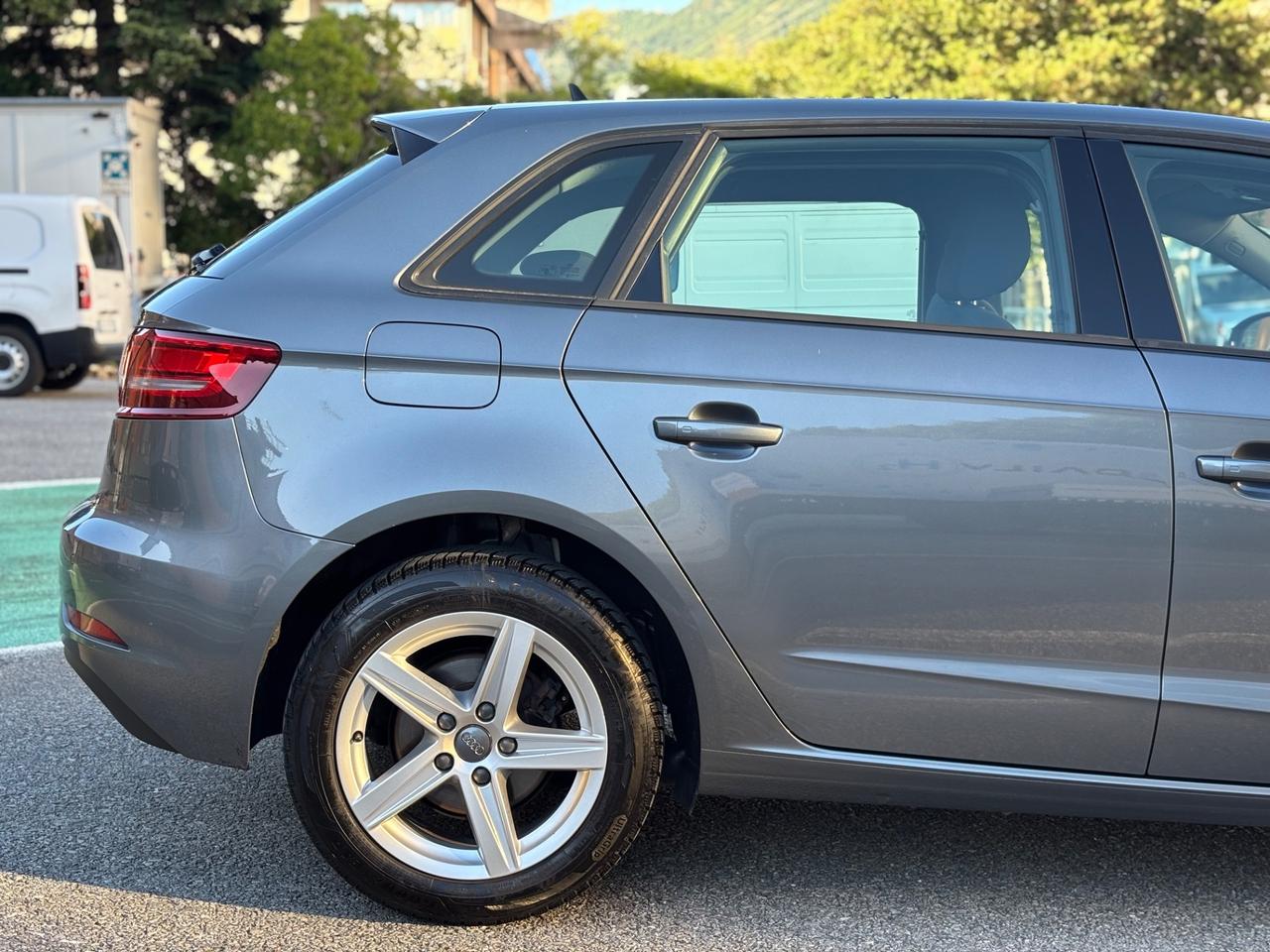 Audi A3 SPB 30 TDI 1.6 DIESEL 116cv NEOPATENTATI PERFETTA