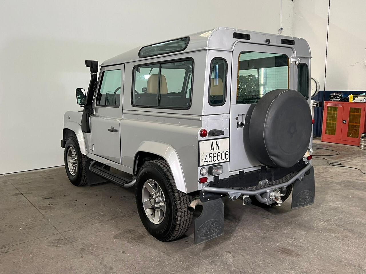 Land Rover Defender 90 diesel Hard-top