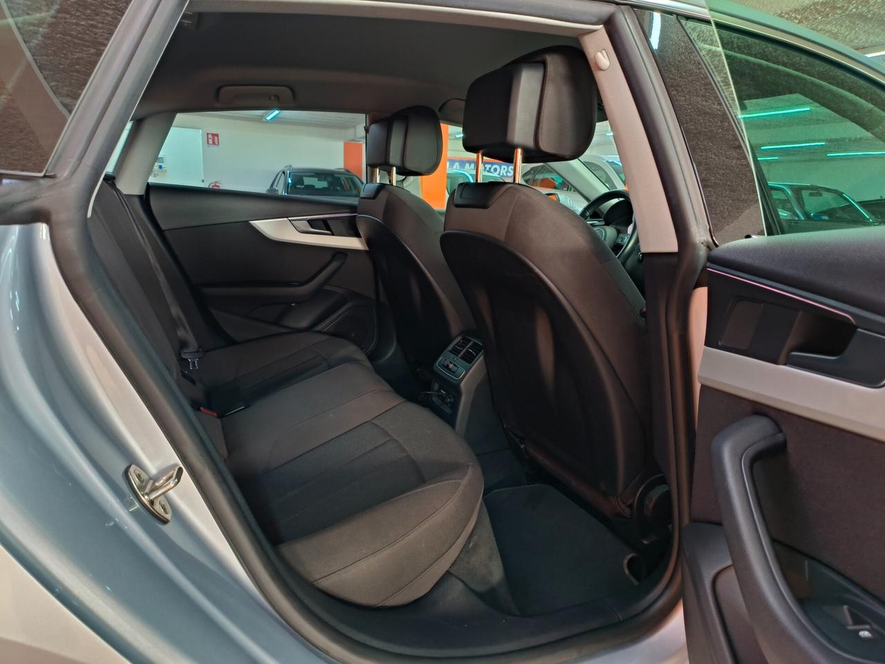 Audi A5 35 TDI S tronic line edition - 2020