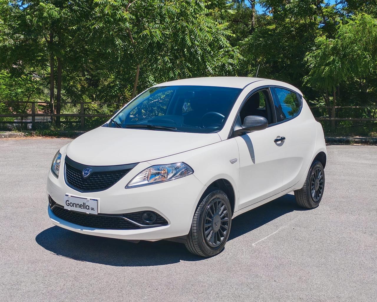 Lancia Ypsilon 0.9 TwinAir 5 porte Metano Ecochic Gold 84cv