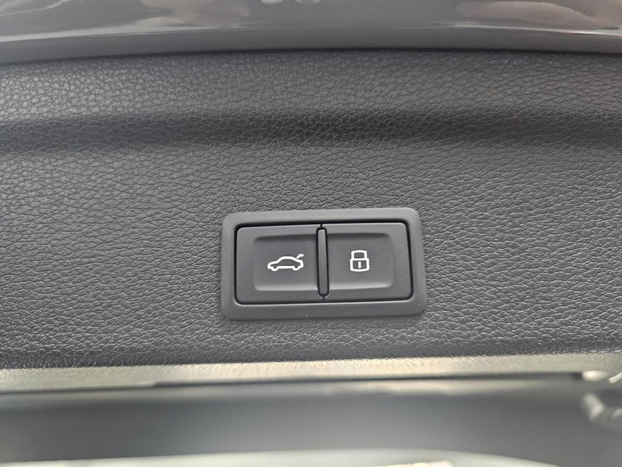 NUOVA AUDI RSQ3 SPORTBACK 2.5 BENZ 400CV S-TRONIC PACK BLACK ESTERNO