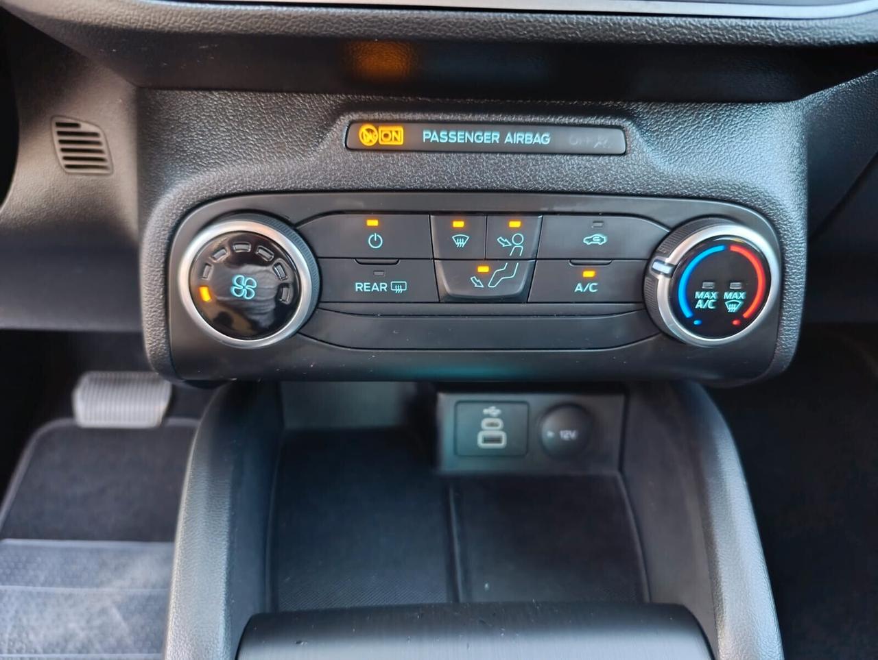 Ford Focus 1.5 EcoBlue 120 CV aut. Titanium my 22