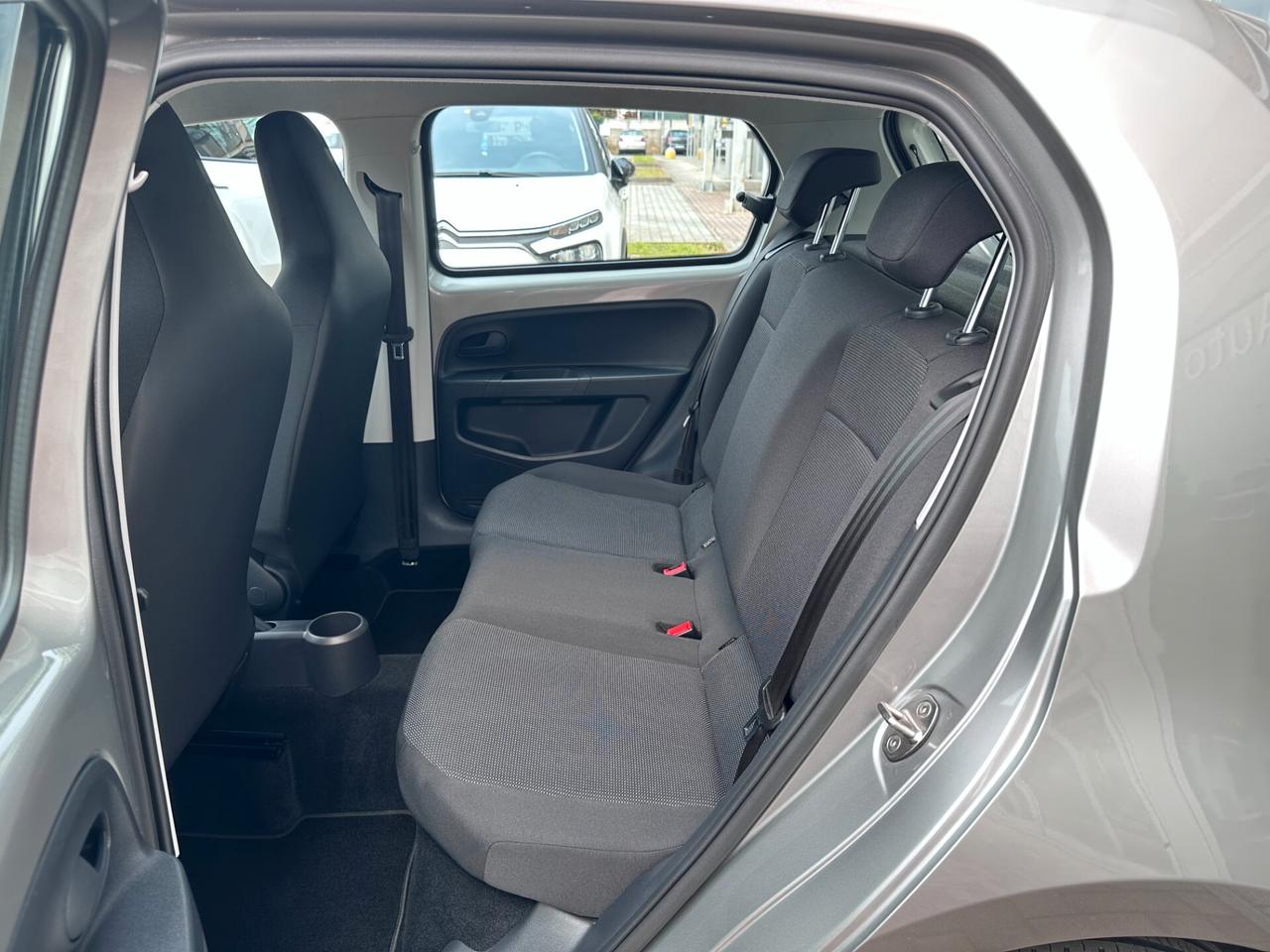 VW UP! 1.0i 60CV 5PORTE 1PROPRIETARIO NEOPATENTATI