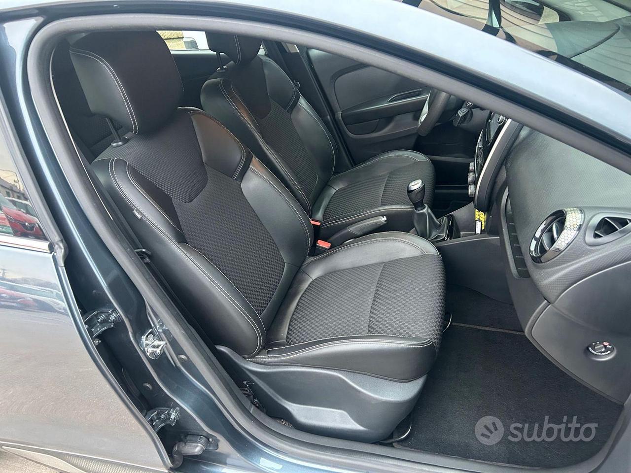 Renault Clio 1.5 dci 75cv Moschino Zen OK NEOP.