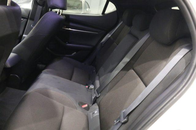 MAZDA 3 2.0L Skyactiv-G M-Hybrid Exclusive