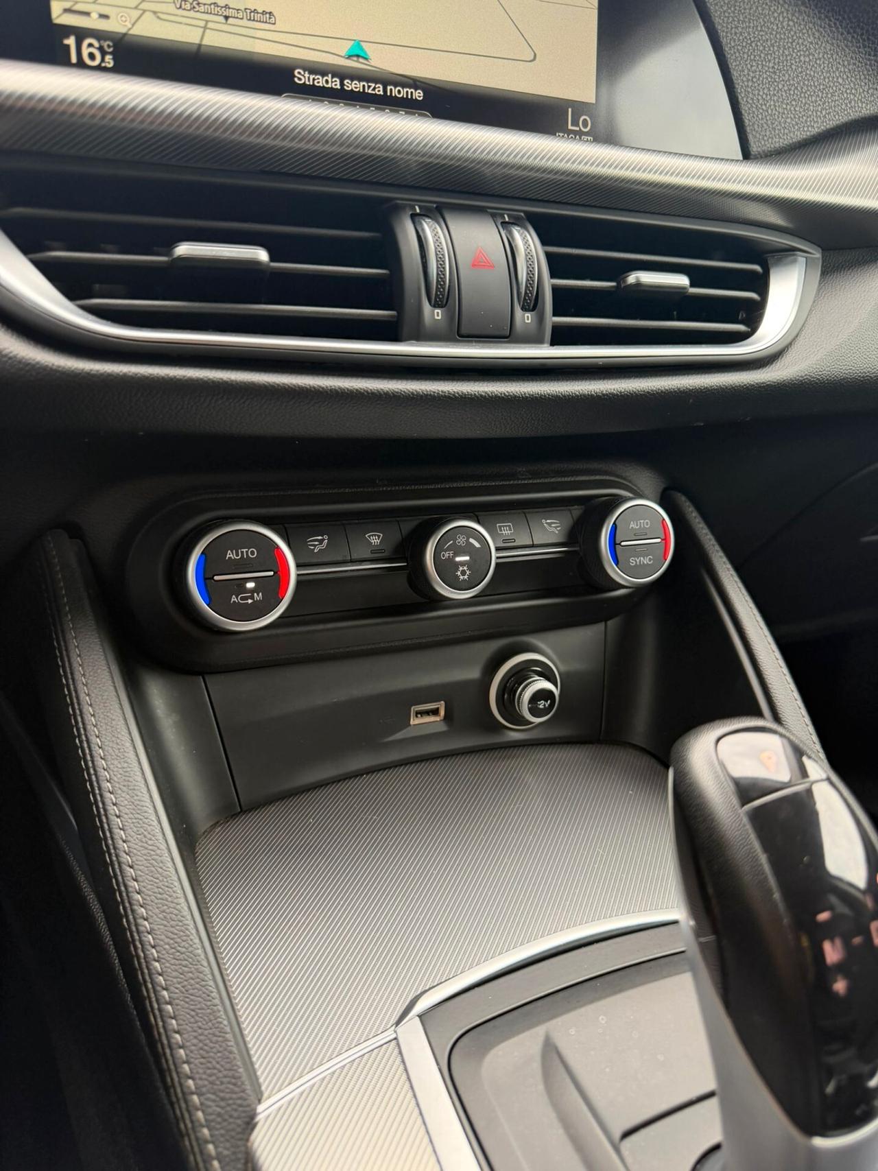 Alfa Romeo Stelvio 2.2 Turbodiesel 180 CV AT8 RWD Executive