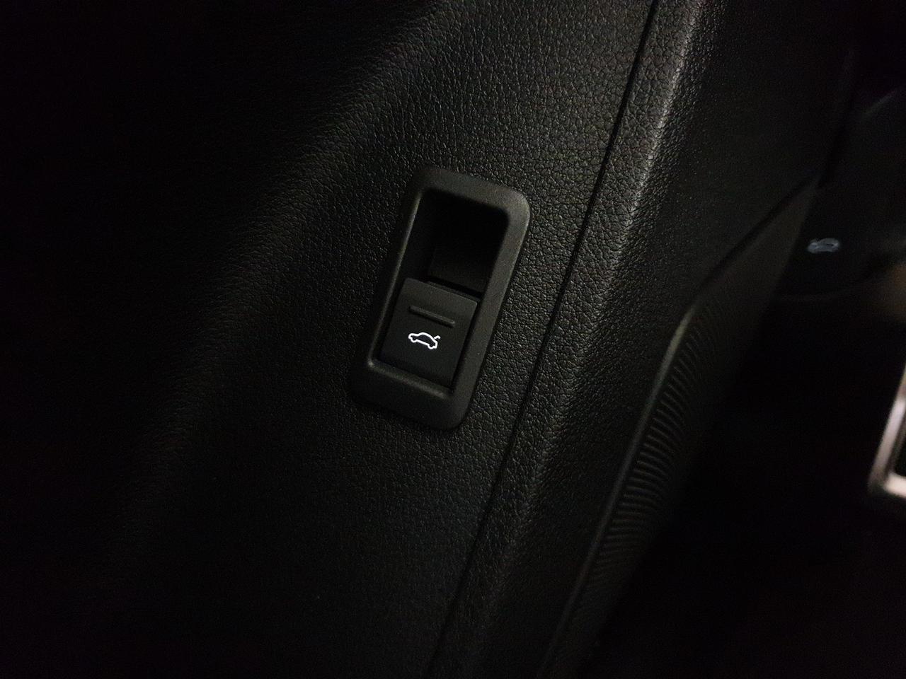 Sportback 40TDI 193CV quattro Str Identity Black