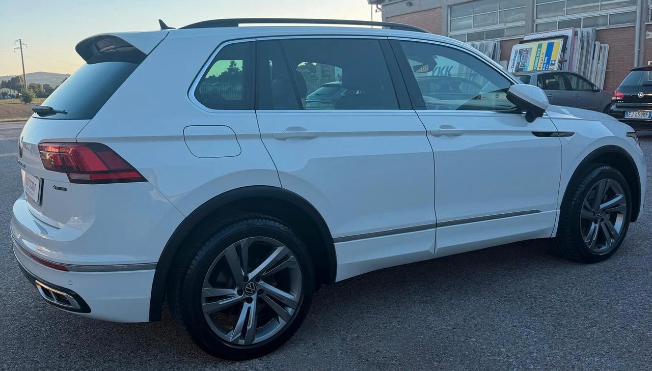 Volkswagen Tiguan 2.0 TDI 200 CV SCR DSG 4MOTION R-Line