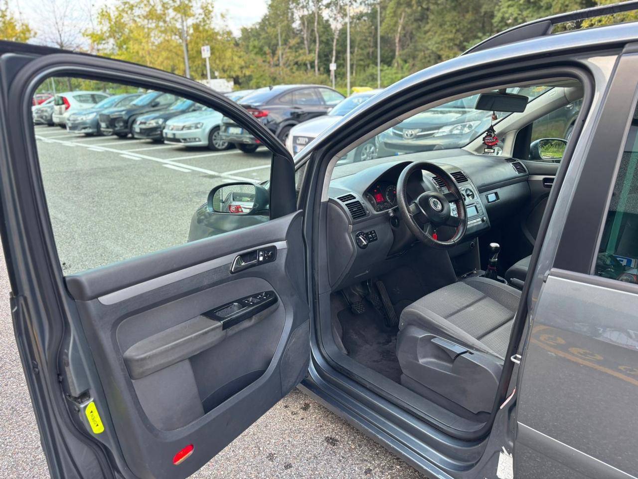 Volkswagen Touran 2.0 TDI 136CV 7POSTI Highline
