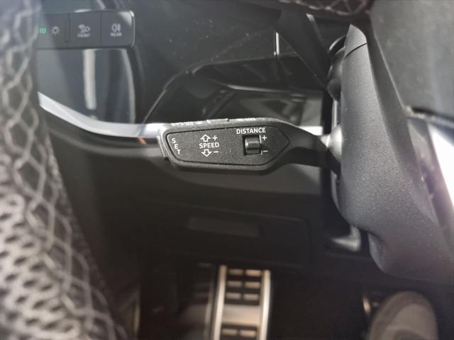 AUDI Q3 35 TDI S tronic S line edition