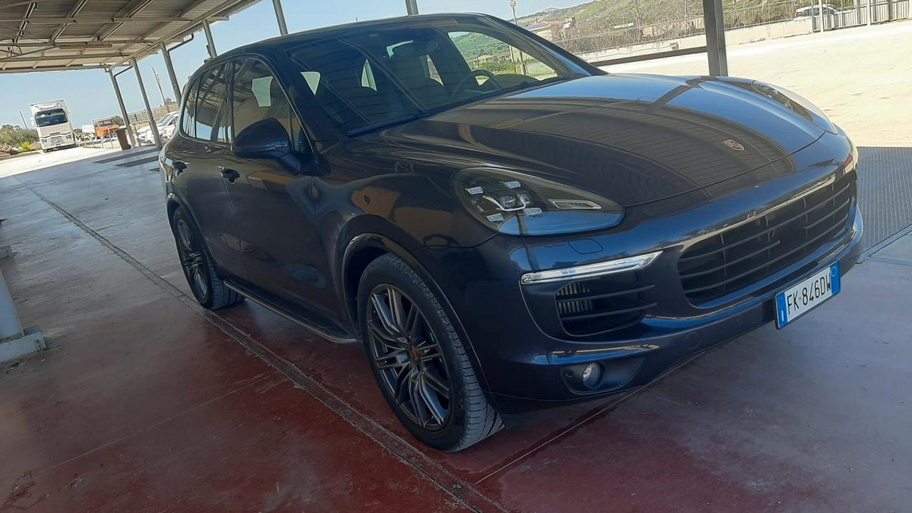Porsche Cayenne 3.0 Diesel Platinum Edition