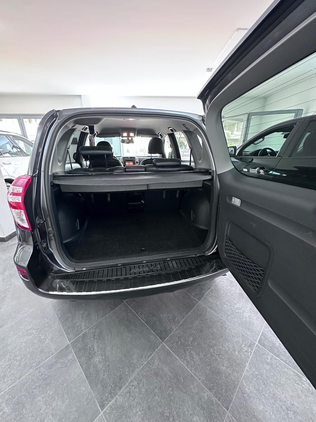 Toyota RAV 4 RAV4 2.2 D-4D 150 CV