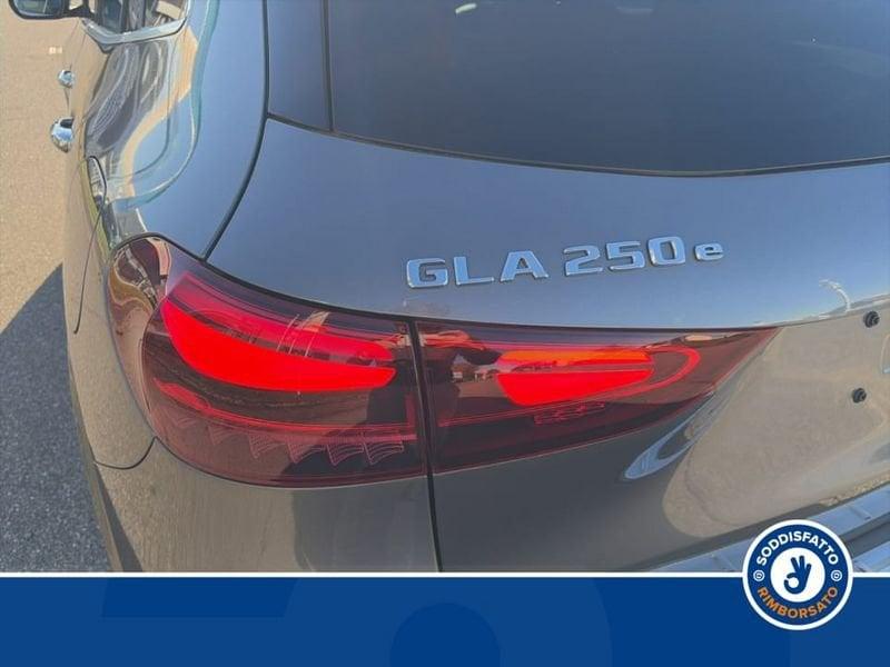 Mercedes-Benz GLA 250 E PLUG-IN HYBRID AUTOMATIC AMG line ADVANCED PLUS